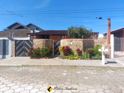 Casa em Peruíbe para venda
