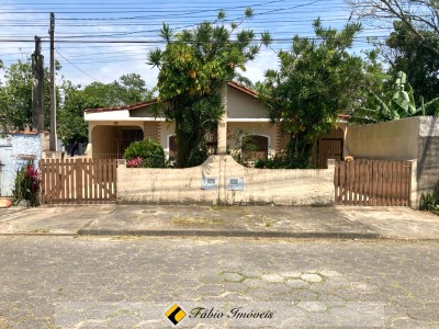 Casa em Peruíbe para venda